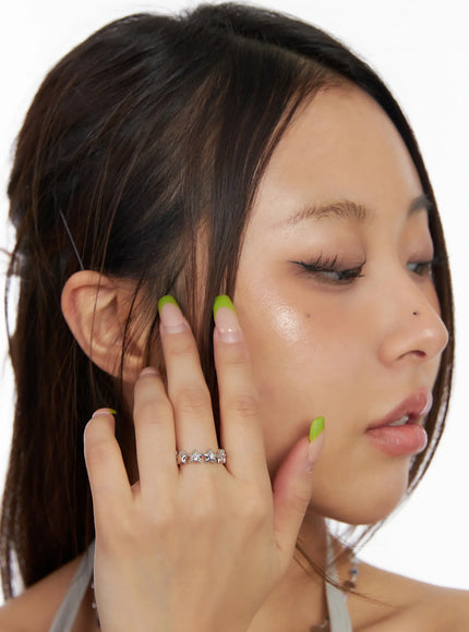 star-cubic-zirconia-ring-cm525