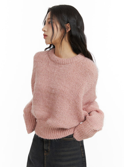 striped-knit-round-neckline-long-sleeve-top-cj409