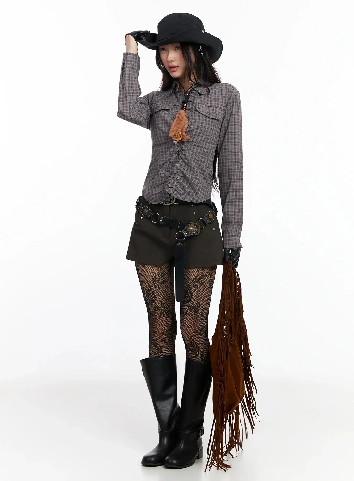 studded-leather-shorts-im530