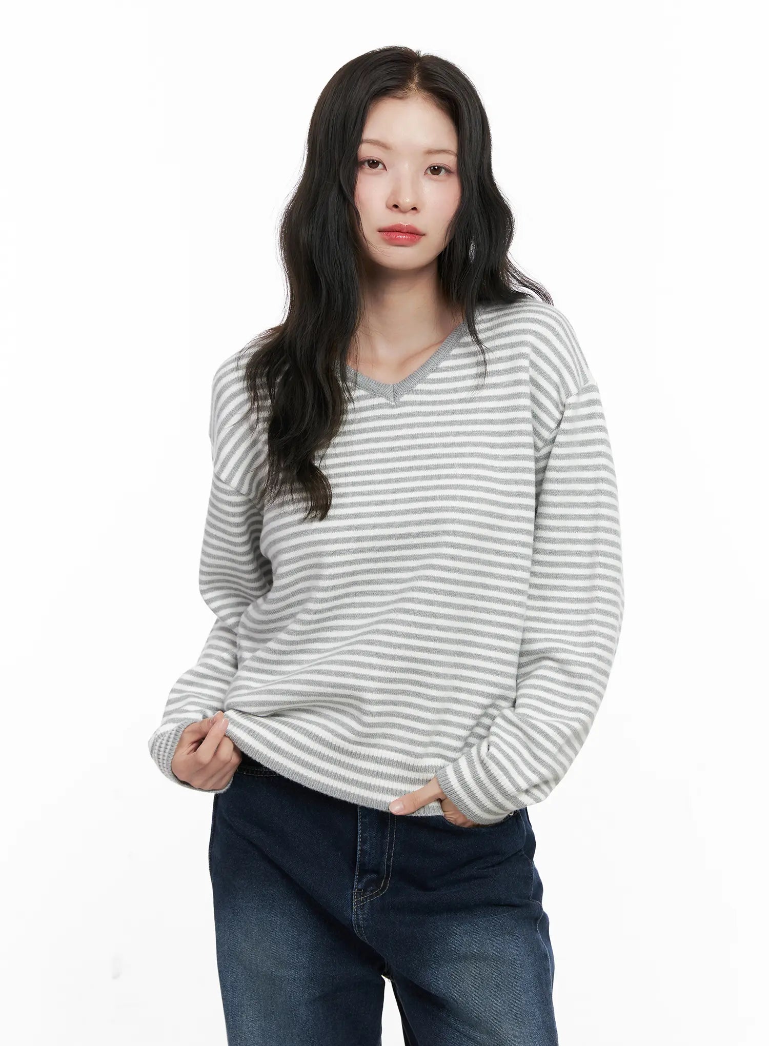 v-neck-striped-knit-sweater-co530