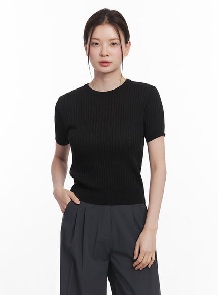 essential-ribbed-knit-top-iy513