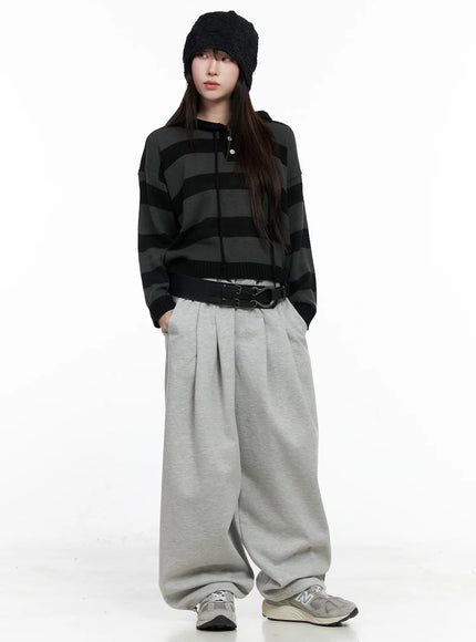 relaxed-fit-pintuck-sweatpants-co521