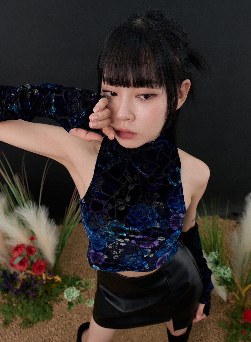 Velvet Halter Neck & Arm Warmer Set IS306