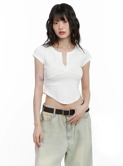 minimalist-v-neck-crop-top-il531