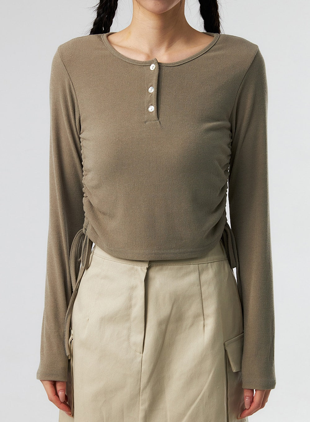ruched-long-sleeve-top-is327