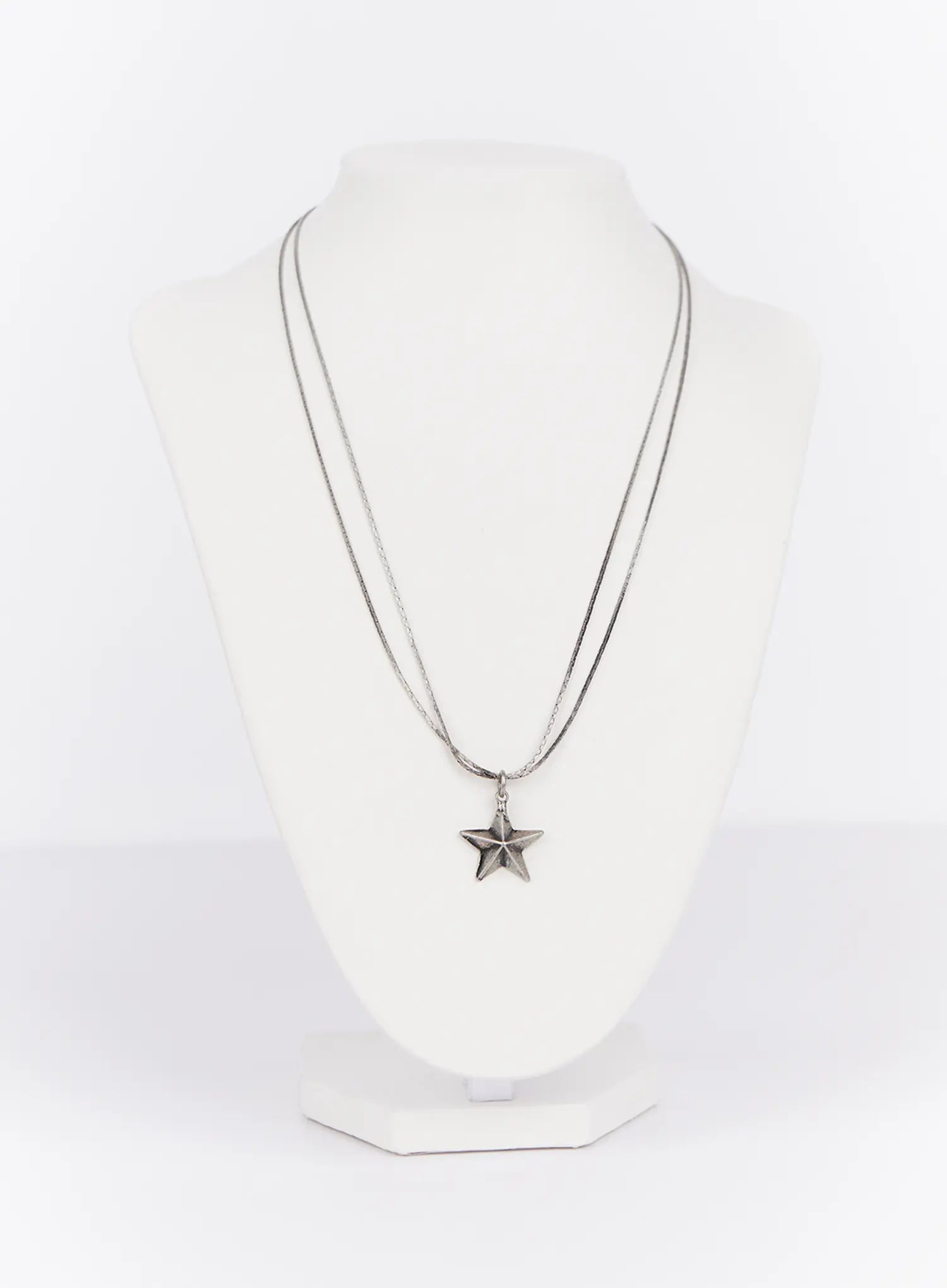 star-charm-necklace-in514
