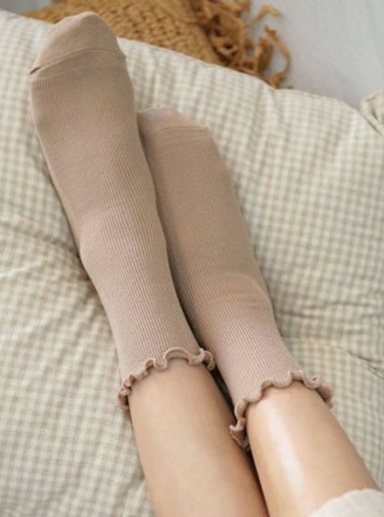 esme-socks-ia529