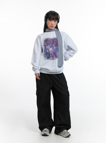 terry-round-neckline-universal-cat-oversized-sweatshirt-ij411