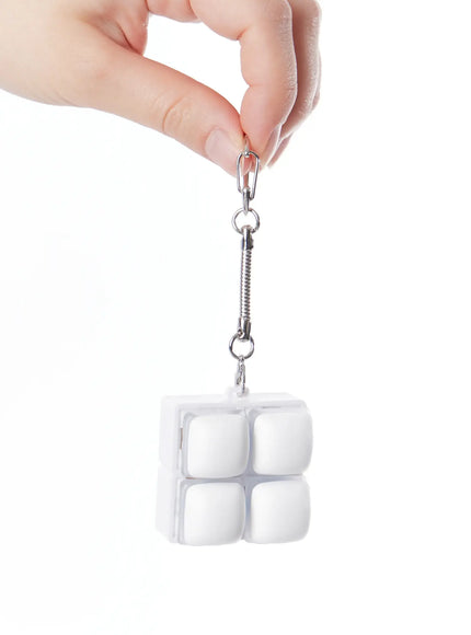 Pebble 4-Keycap Keychain IA524