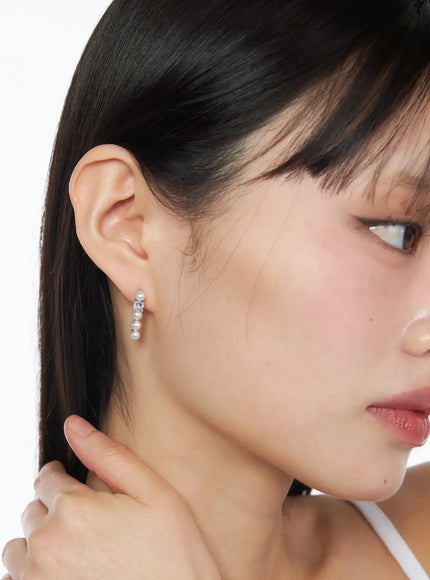 pearl-drop-earrings-iy520