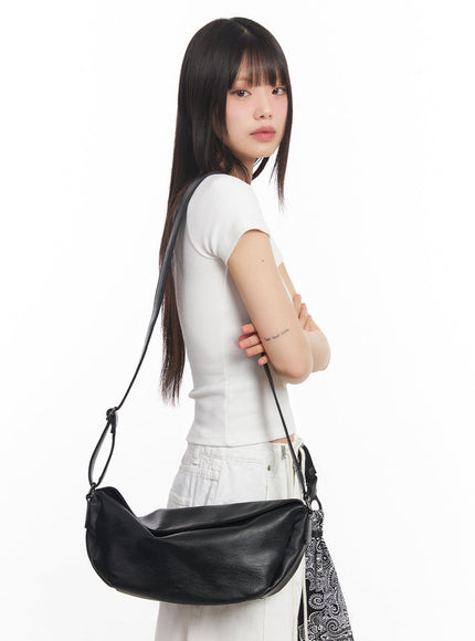 sleek-crossbody-bag-ia528