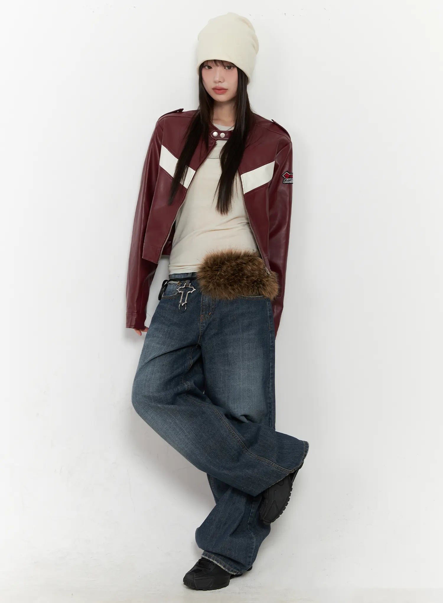 elowyn-low-rise-baggy-jeans-cn510