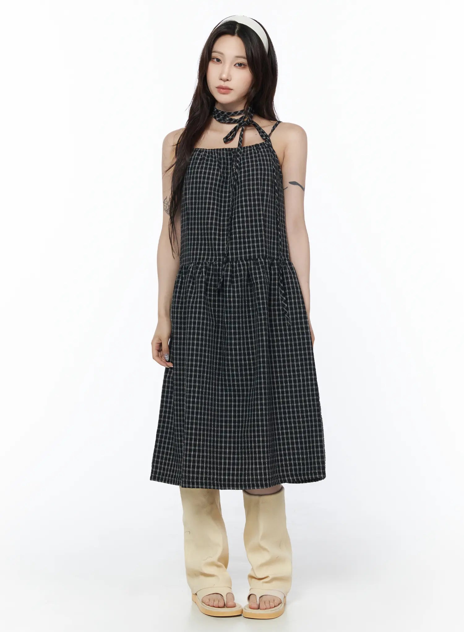 ruched-henley-tiered-mini-dress-cu504