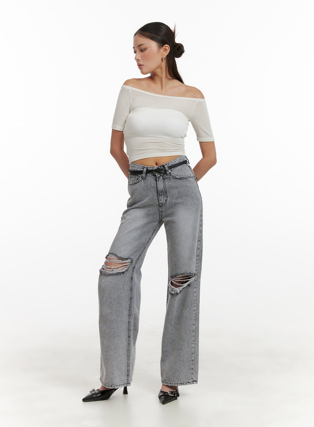 ripped-loose-fit-bootcut-jeans-cy402