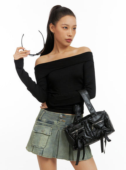 slim-off-shoulder-long-sleeve-top-ig405