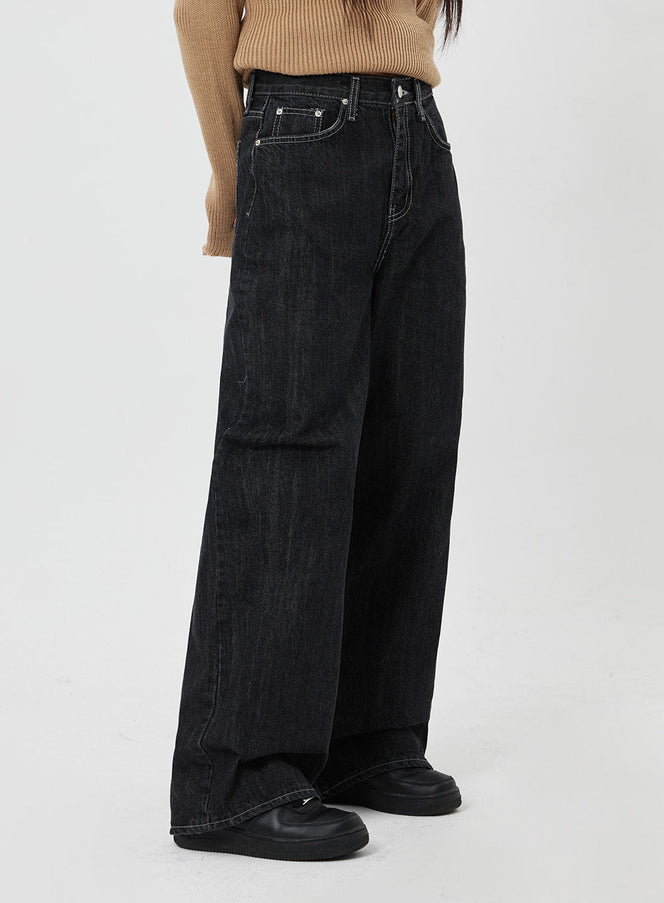 Jeans mit geradem Bein CF315