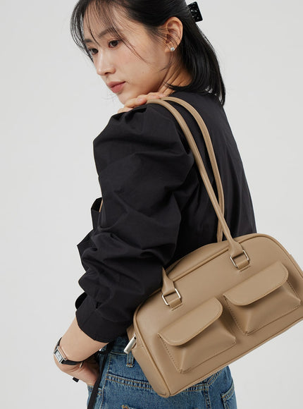 Twin Pocket Shoulder Bag OM306