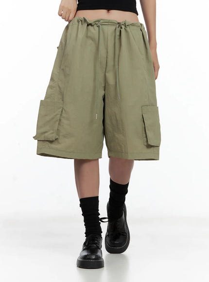 nylon-cargo-bermuda-shorts-cl509