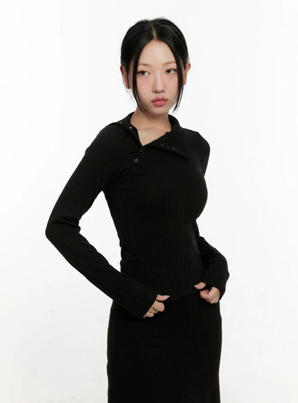 mono-asymmetric-snap-turtleneck-top-cn505