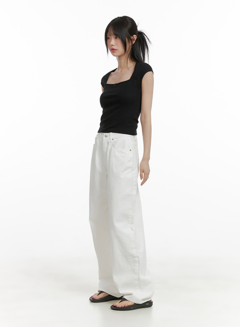 cotton-wide-fit-solid-pants-cl412