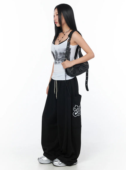 wide-leg-graphic-sweatpants-cy512