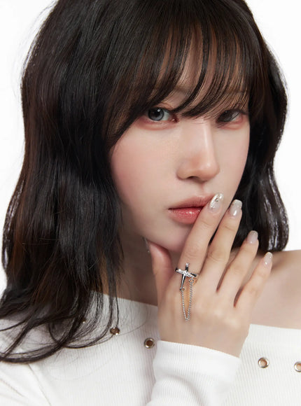 cross-chain-ring-cf525