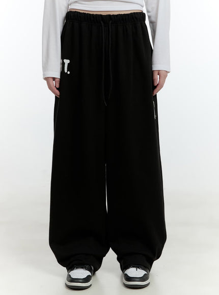 cozy-embroidered-wide-leg-sweatpants-cf506