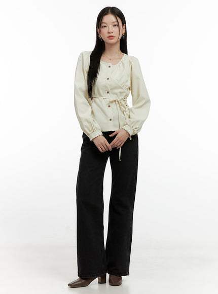 puff-sleeve-buttoned-blouse-on408