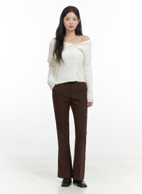 sleek-solid-flared-trousers-os423