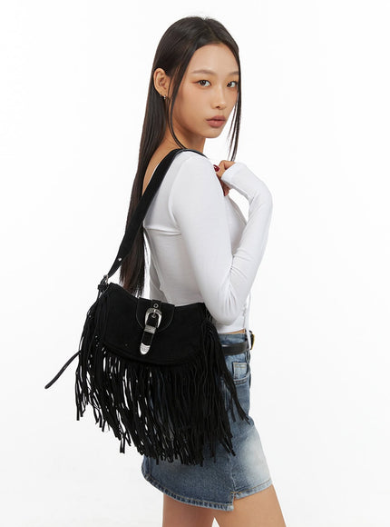 suede-fringe-buckle-shoulder-bag-is427