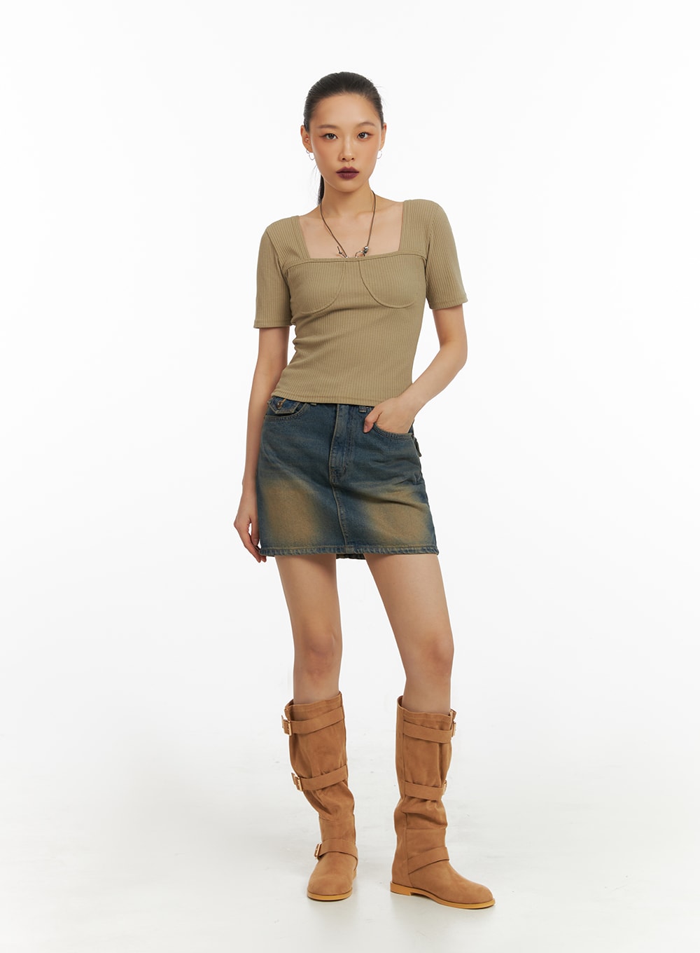 ribbed-slim-fit-square-neck-top-ia417