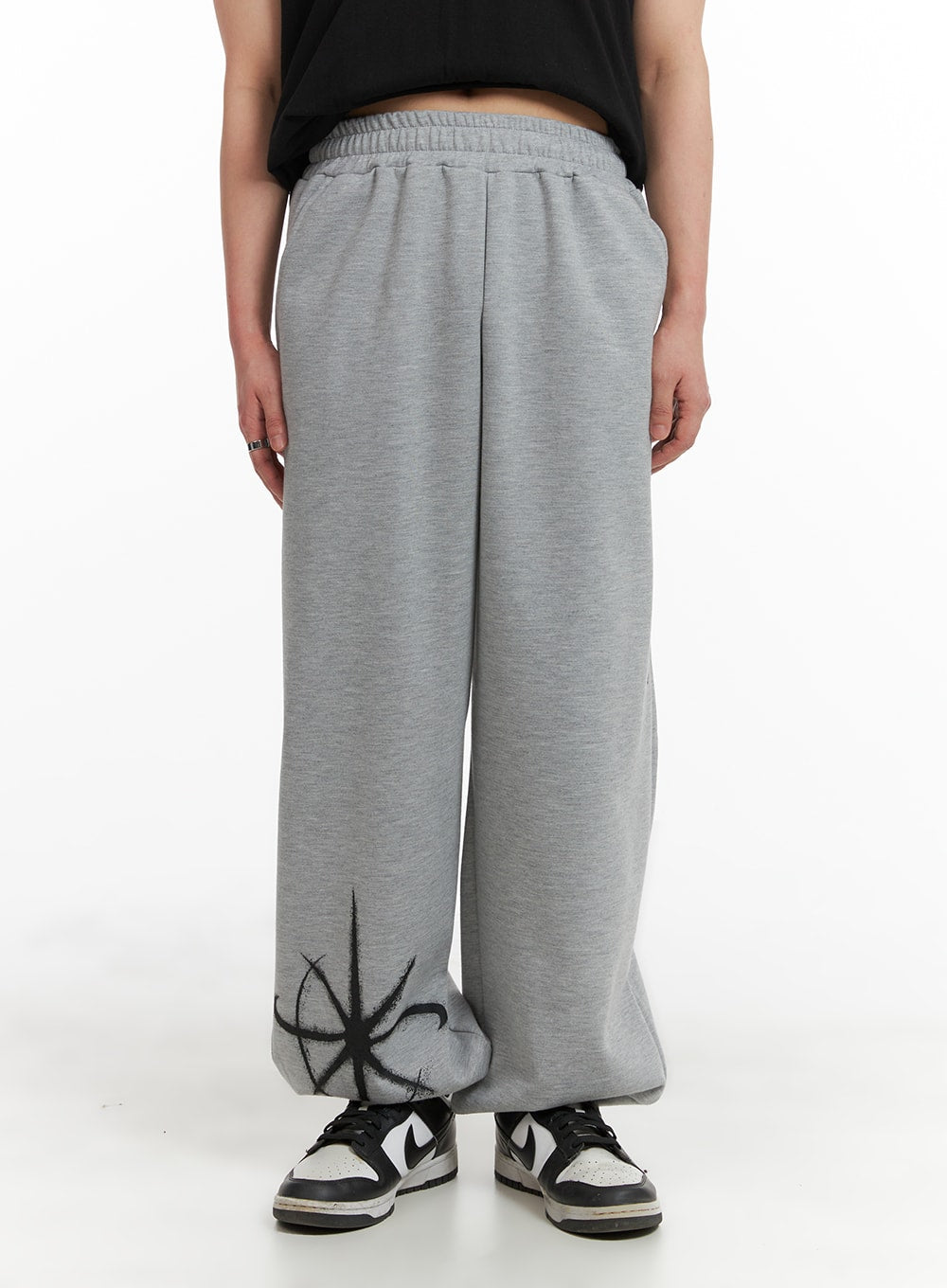 mens-graphic-straight-fit-sweatpants-ia401