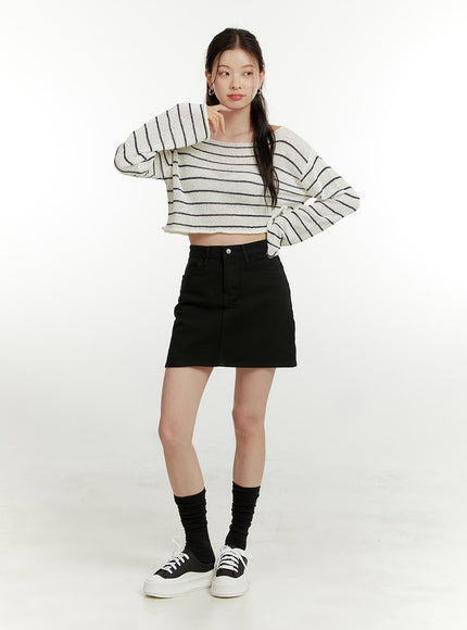 summer-boat-neck-stripe-crop-top-ou418