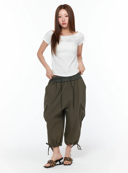 folded-cargo-bermuda-pants-ca515