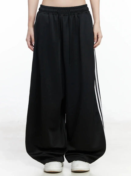 striped-track-pants-im506 / Black