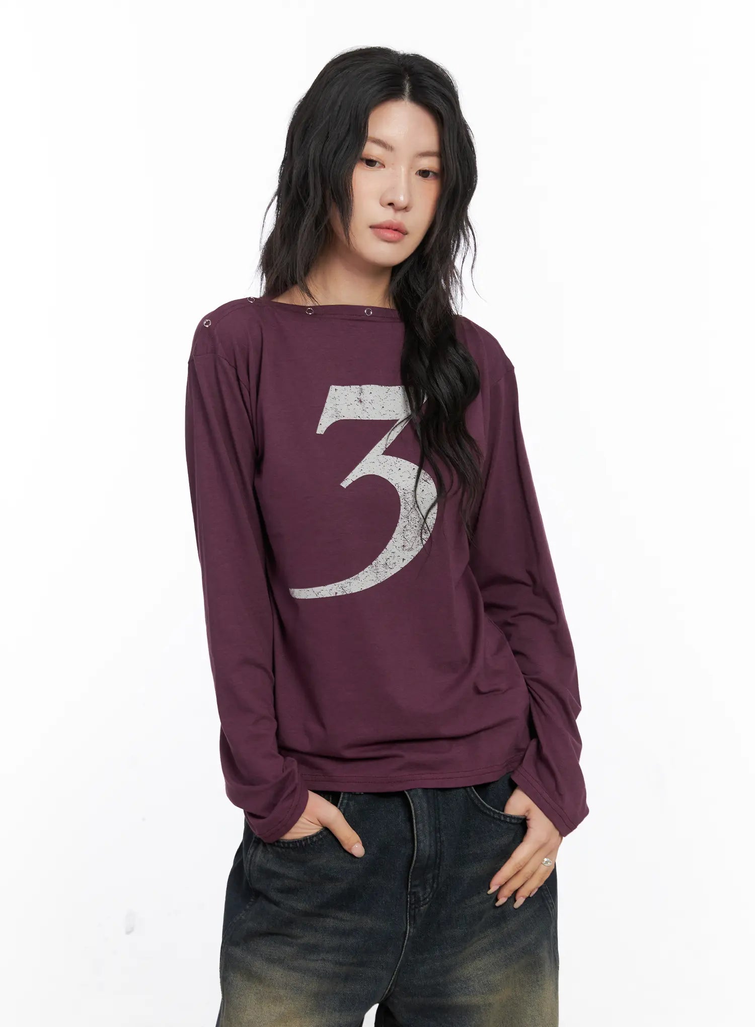 eyelet-graphic-off-shoulder-top-co507