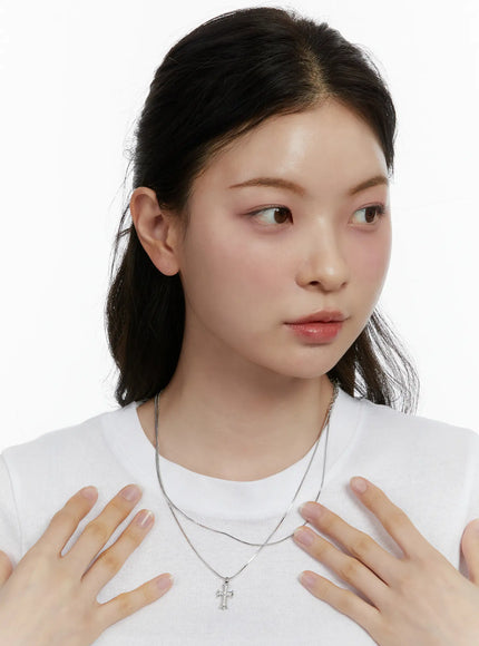 sparkling-cross-double-layer-necklace-f502