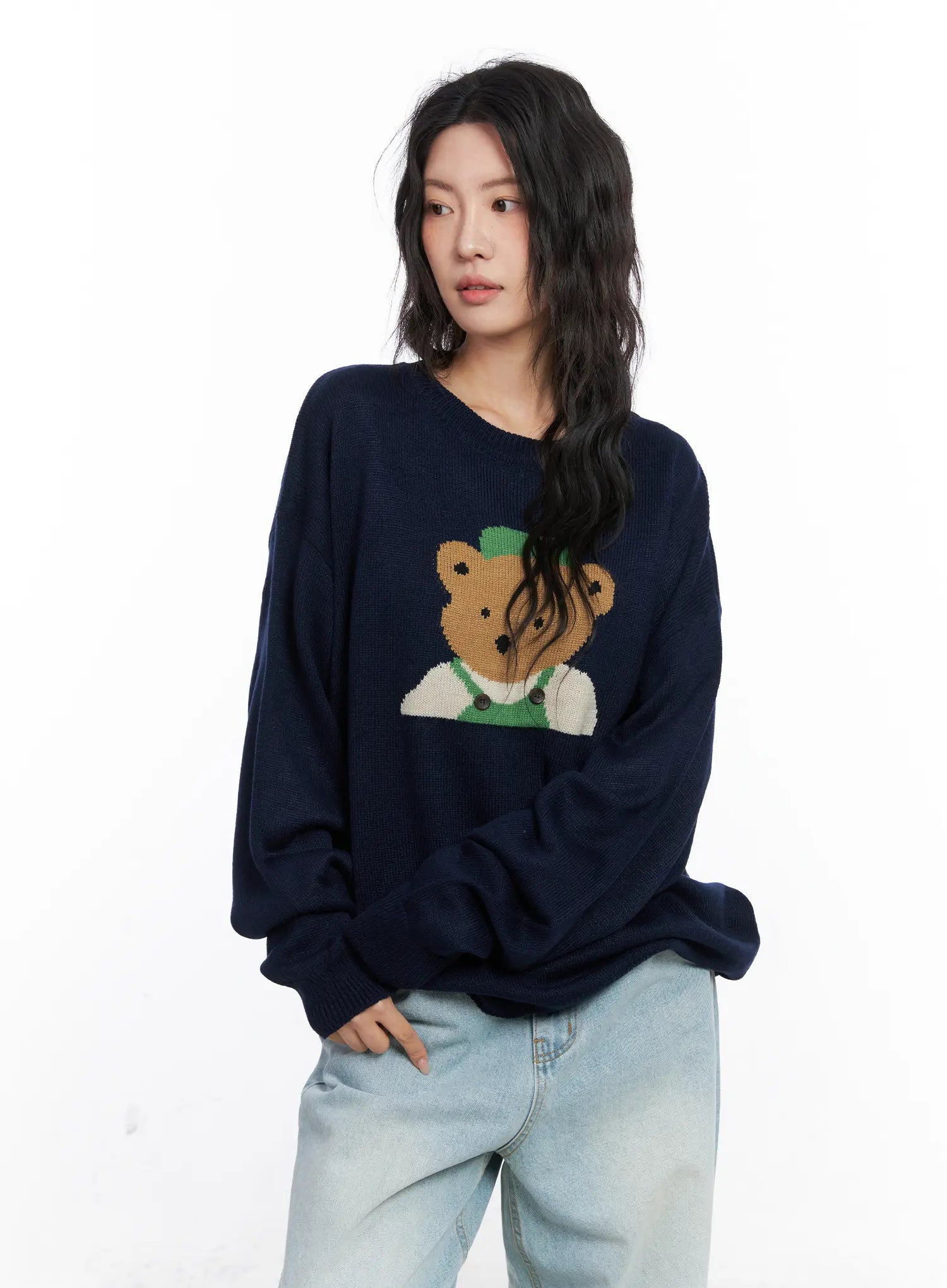 teddy-graphic-u-neck-sweater-co508