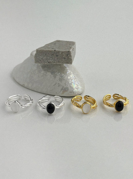 zola-oval-line-ring-white-ia524