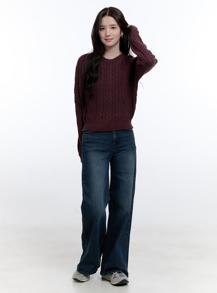 cable-knit-round-neck-sweater-on418