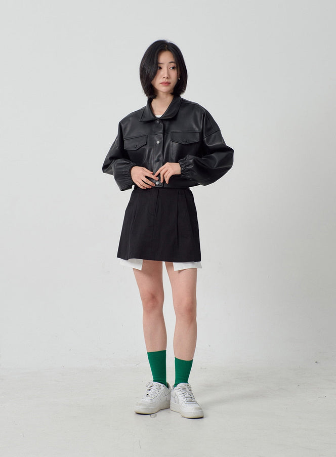 Cropped-Jacke aus Kunstleder OF301