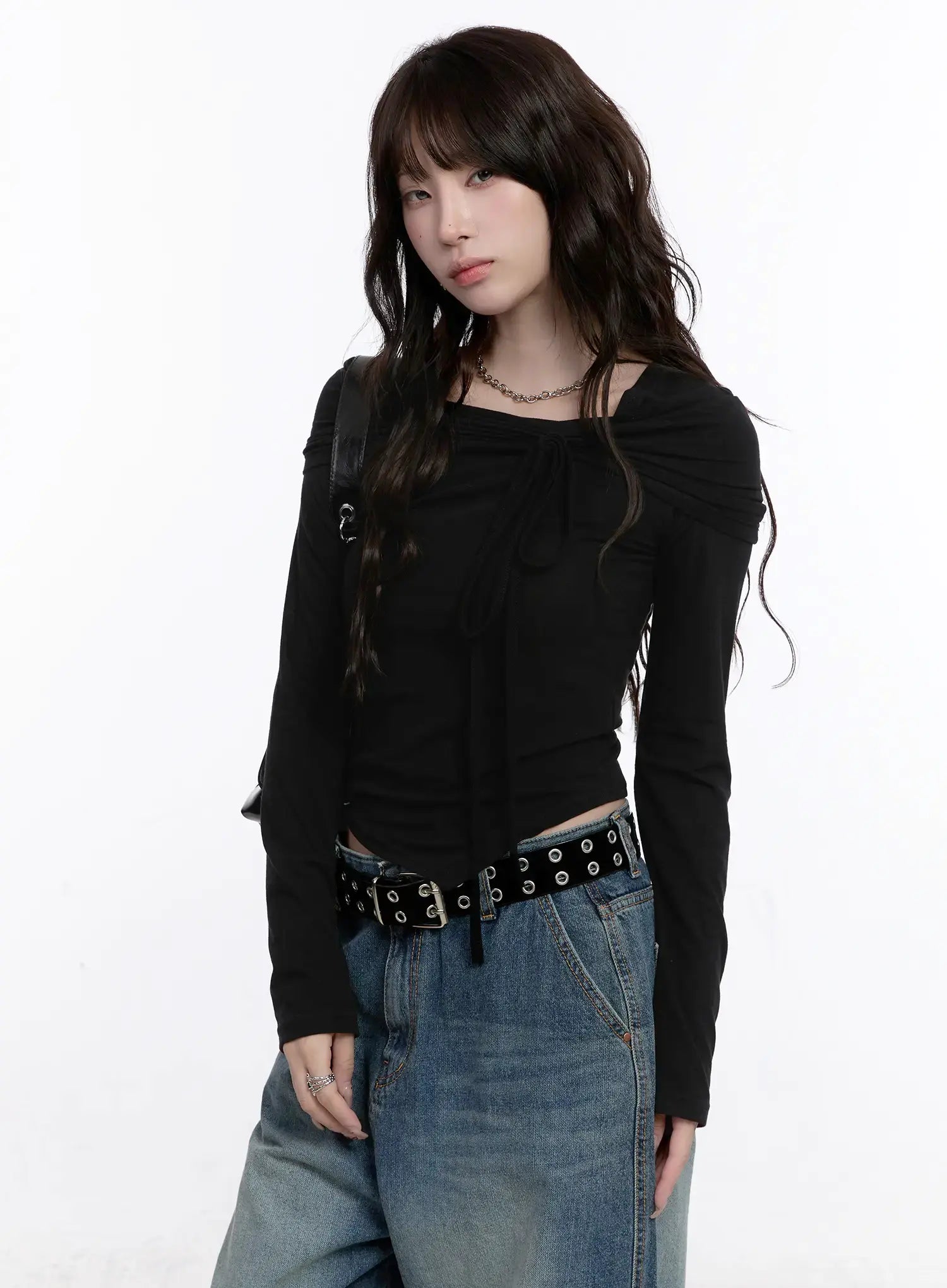 asymmetrical-tie-detail-long-sleeve-top-co501 / Black