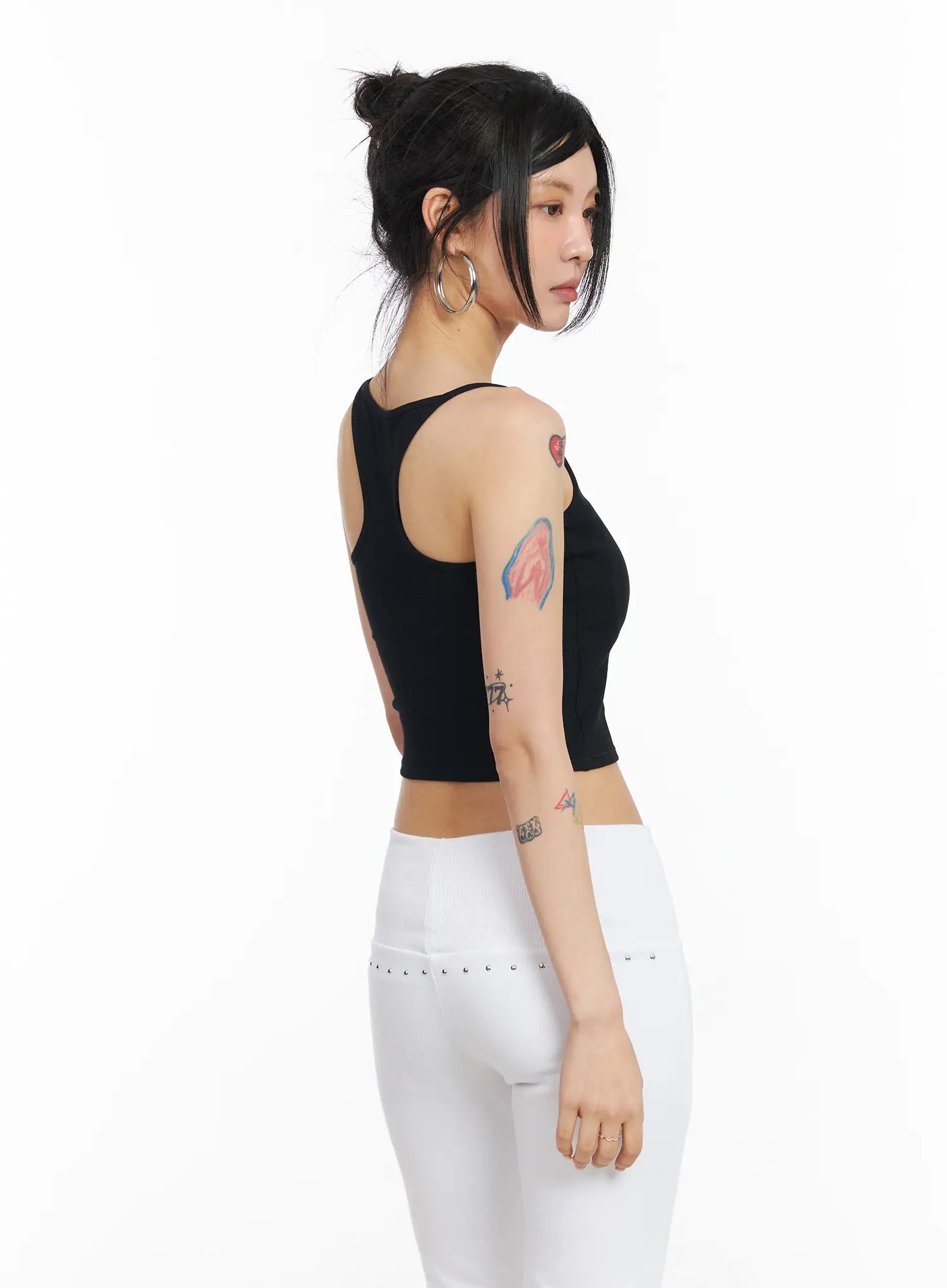 simple-halter-neck-top-cm517 / Black