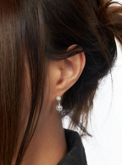 elegant-faux-pearl-drop-earrings-ca517