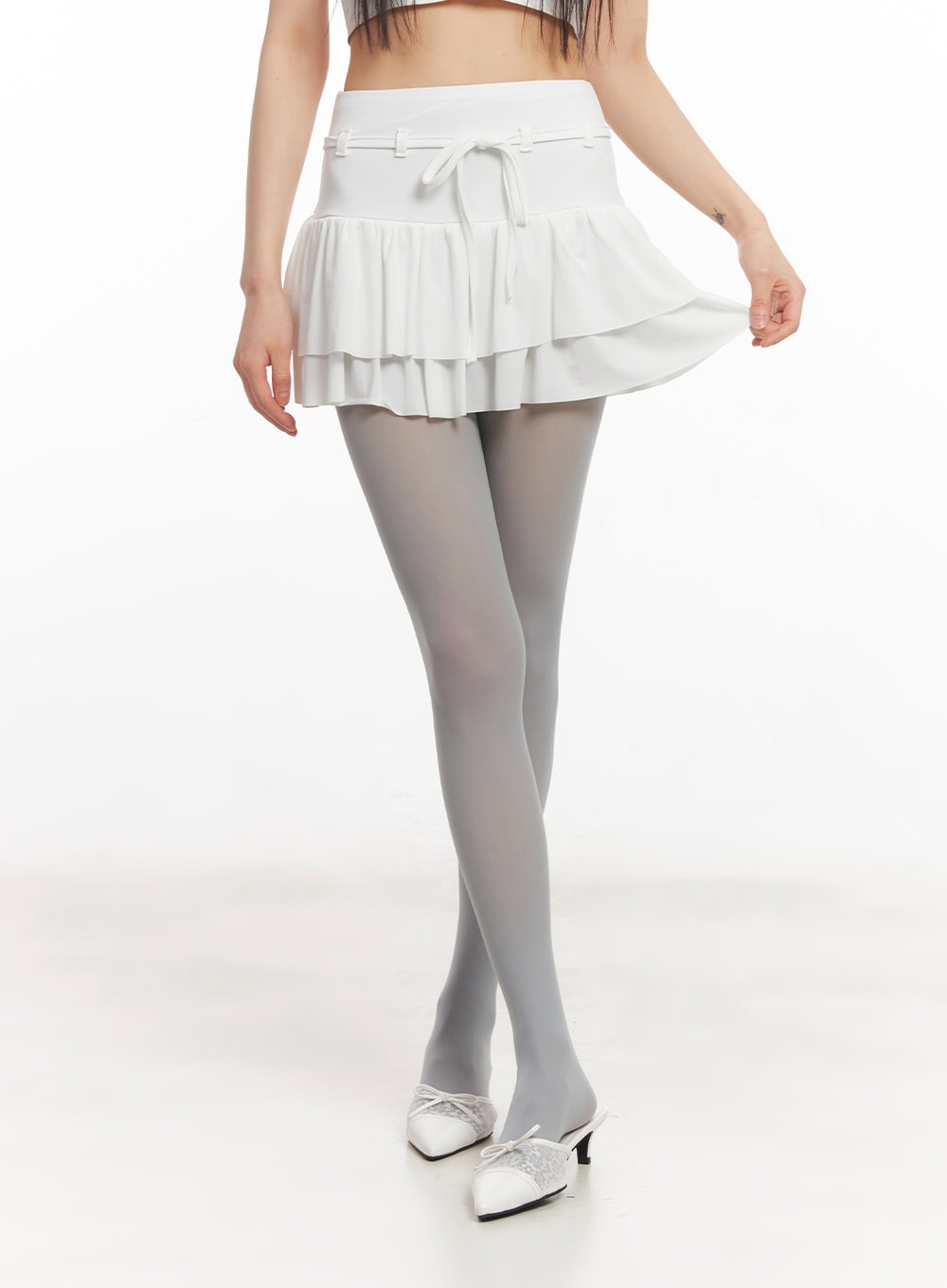 string-ribbon-ruffle-mini-skirt-ca522