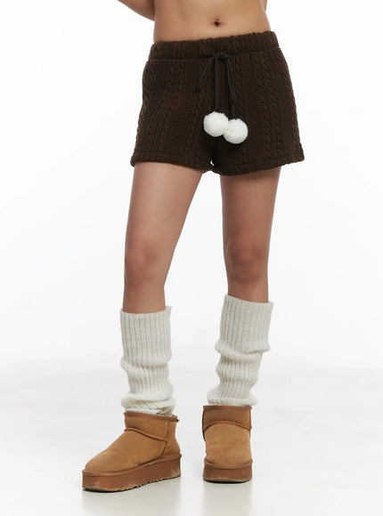 cable-knit-pom-pom-shorts-cj512