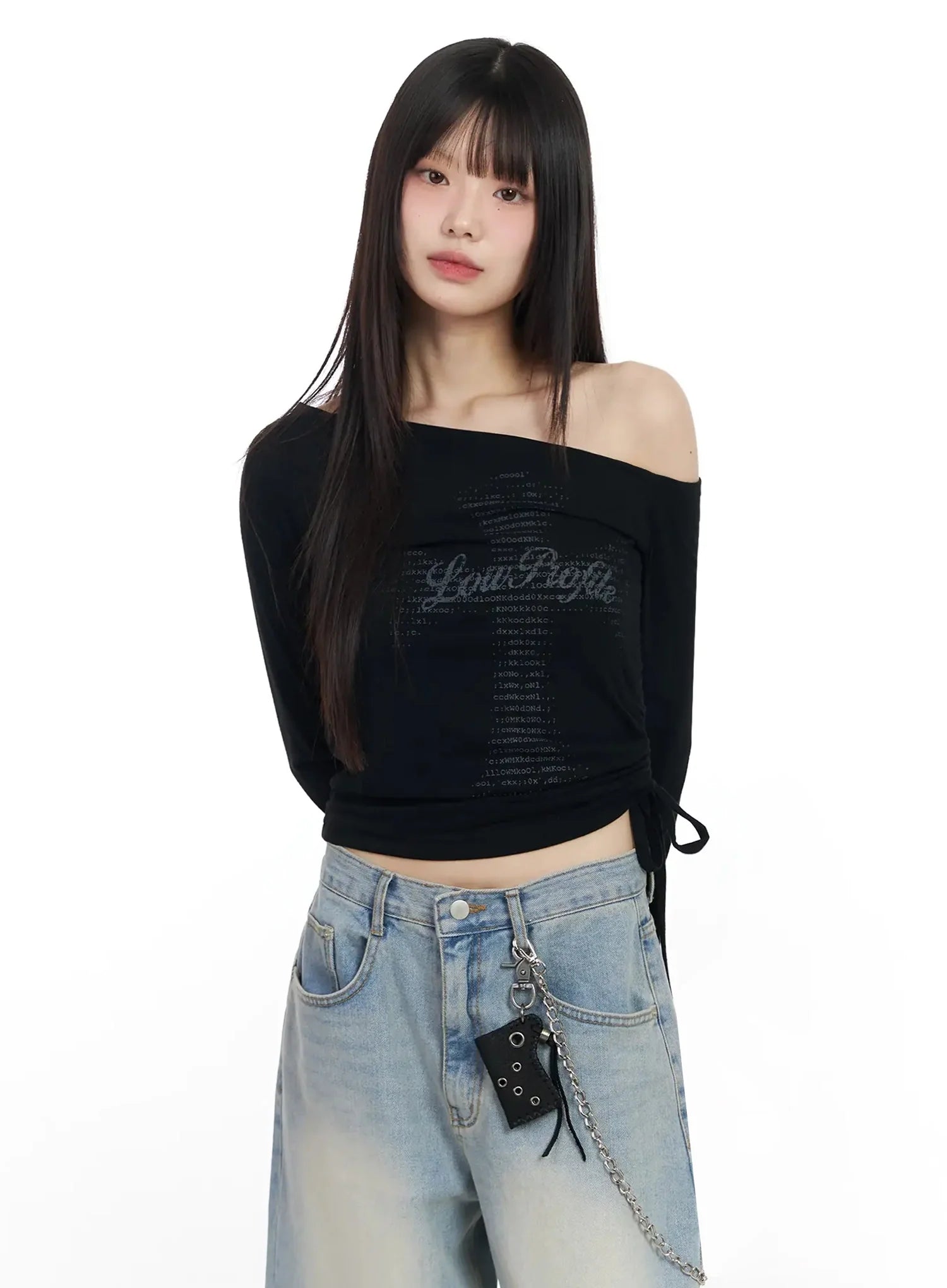 off-shoulder-graphic-crop-top-im523