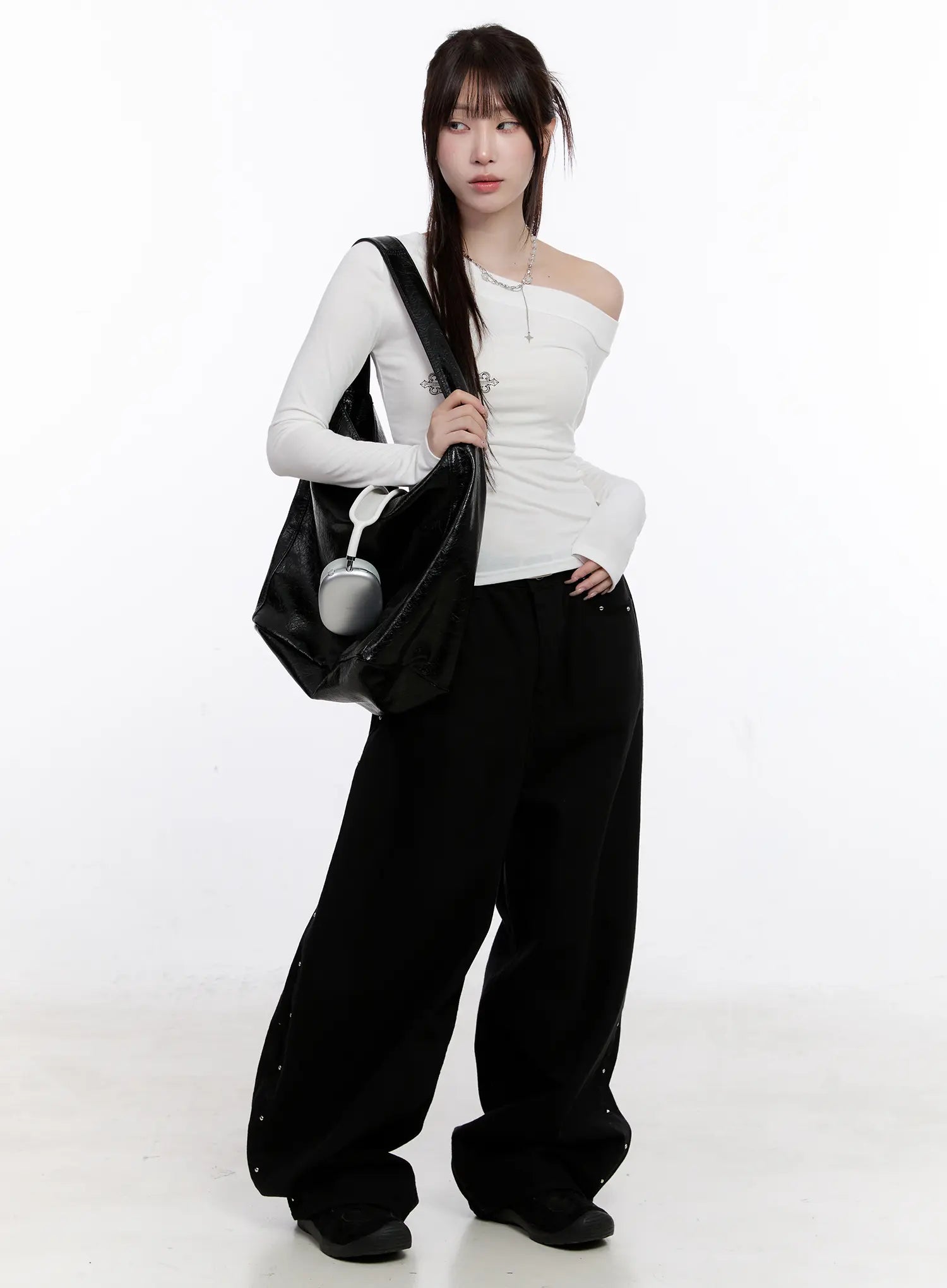 off-shoulder-graphic-long-sleeve-top-cs530