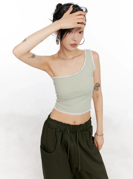 asymmetric-lace-trim-ribbed-top-cl525