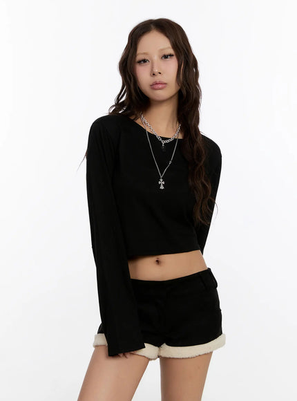 basic-cropped-long-sleeve-top-cn527